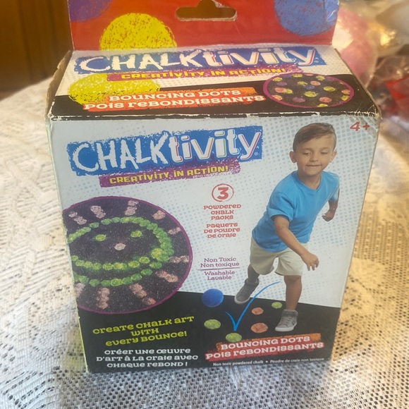 Chalktivity creativity in action bouncing dots. - Picture 1 of 3